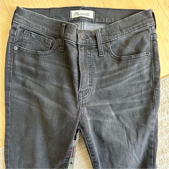 Madewell Skinny Jeans - 9” Mid-Rise Skinny - size 28P - Picture 2 of 3